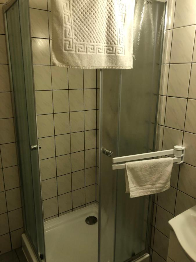 Tisza-Kert Apartmanok Tiszafüred Exteriör bild