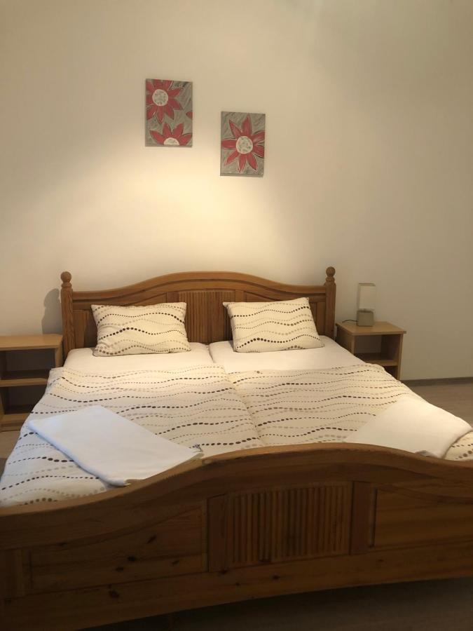 Tisza-Kert Apartmanok Tiszafüred Exteriör bild